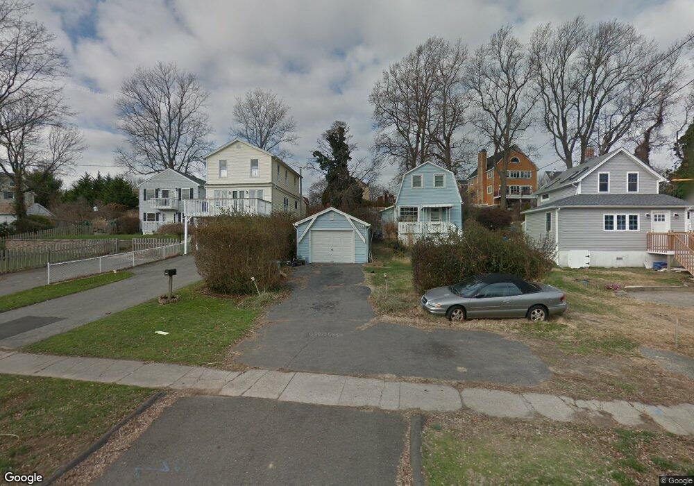 121 Edgefield Ave, Milford, CT 06460 - photo 1