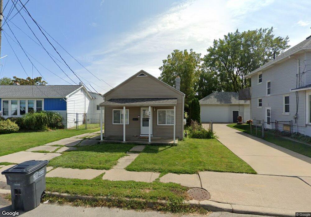 5956 Edgewater Dr, Toledo, OH 43611 - photo 1