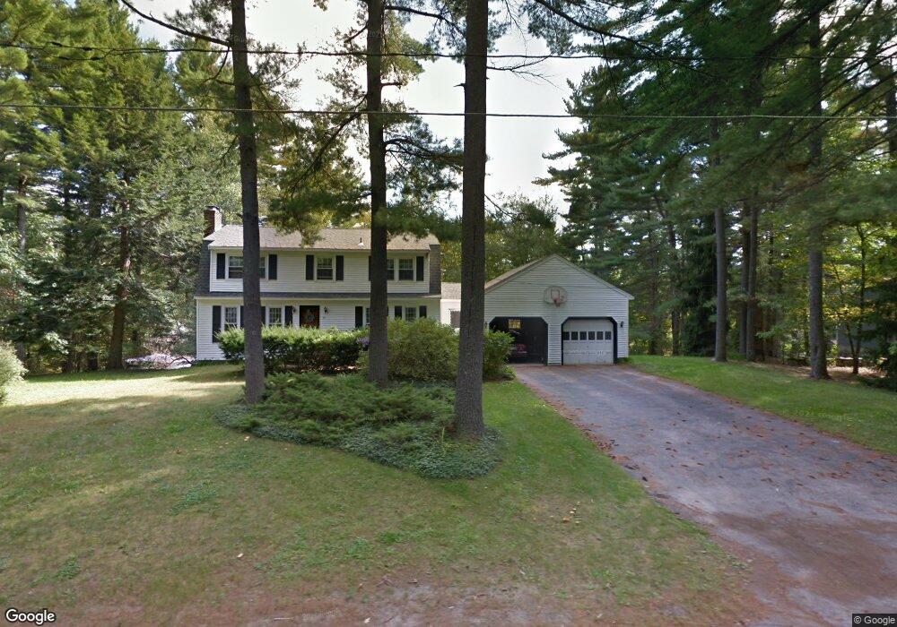 10 Grove St, Londonderry, NH 03053 - photo 1