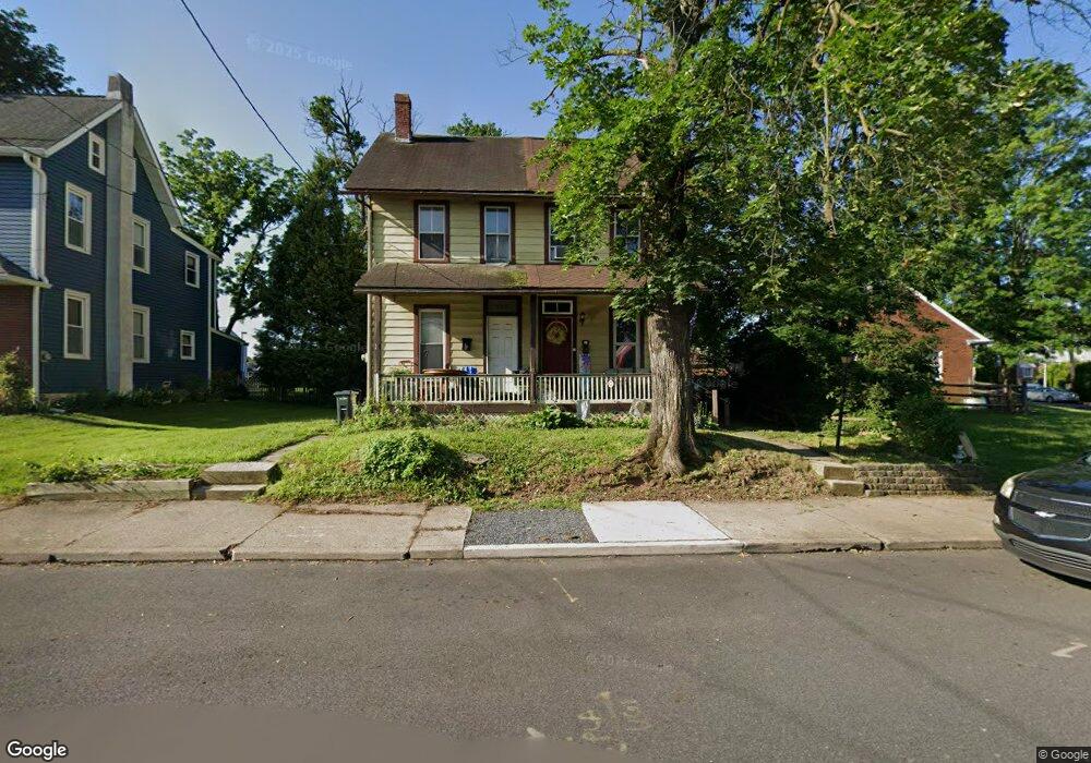 1018 Juniper St, Quakertown, PA 18951 - photo 1