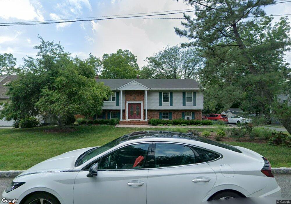 33 Ronald Ct, Ramsey, NJ 07446 - photo 1