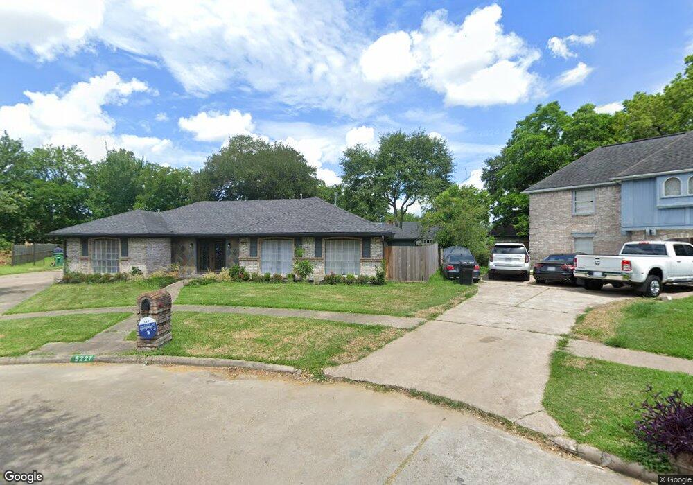 5227 Bent Bough Ln, Houston, TX 77088 - photo 1