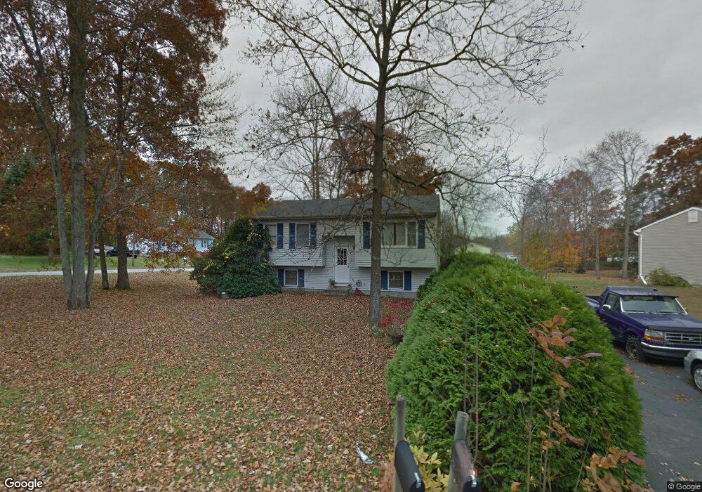 39 Mapleshade Ave, Plainfield, CT 06374 - photo 1