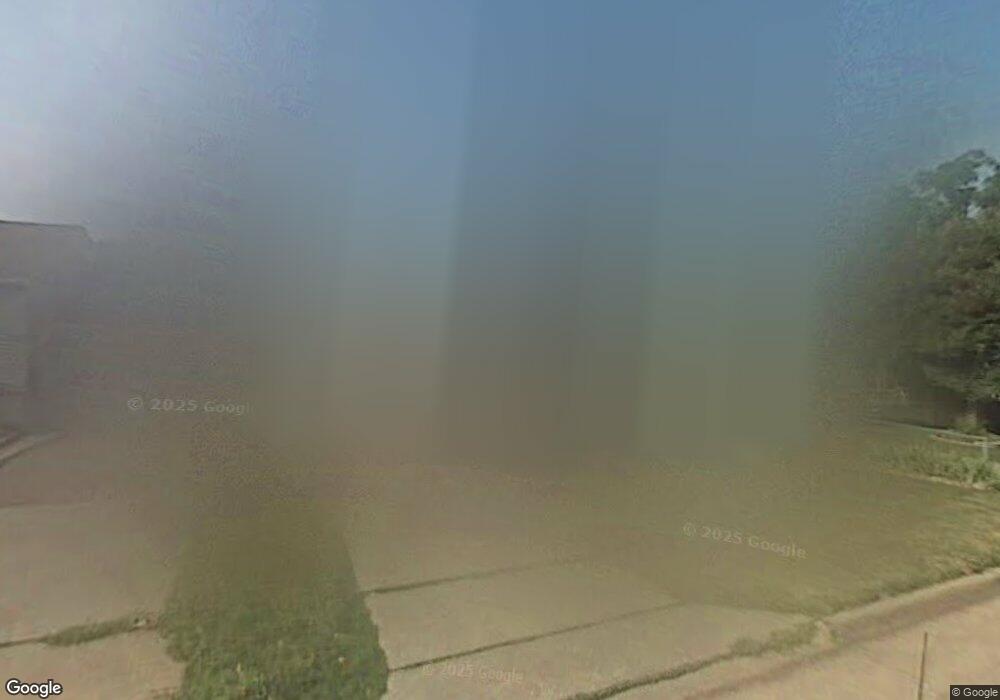 1008 Burnham Ave, Des Moines, IA 50315 - photo 1