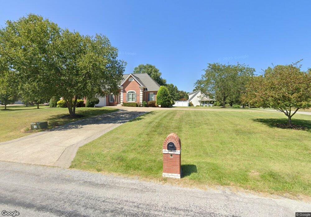 109 Williams Dr, Harrisburg, IL 62946 - photo 1