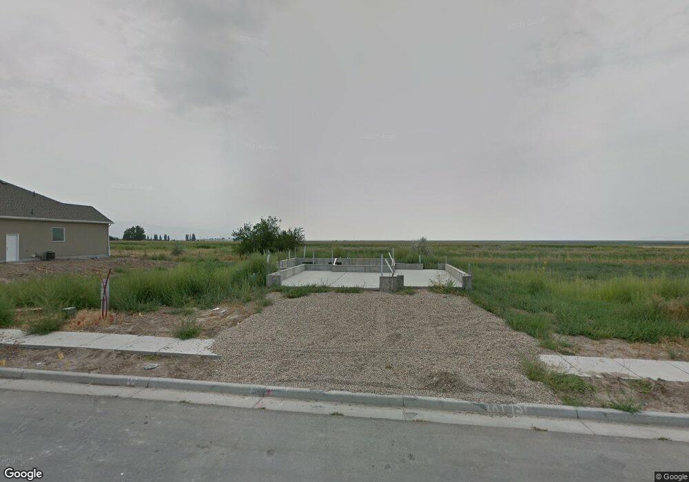 2393 Field Stone Way unit 121, Layton, UT 84041 - photo 1