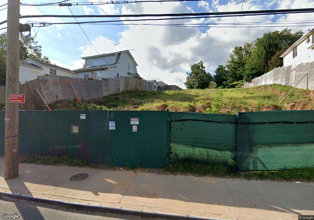 3943 Hylan Blvd unit A, Staten Island, NY 10308 - photo 1