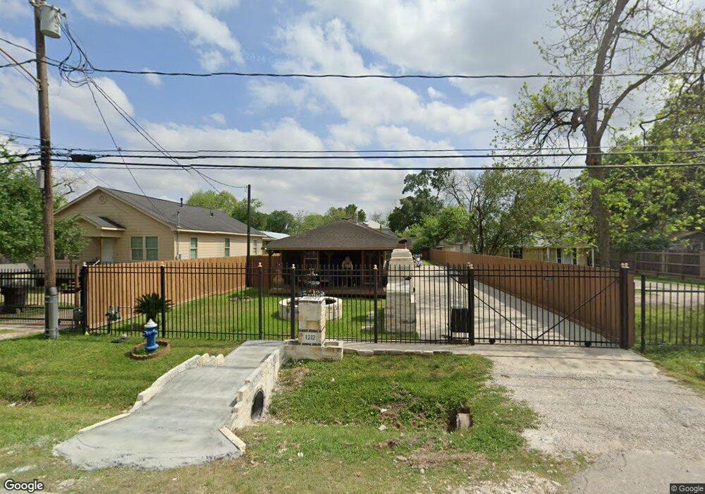 1212 De Boll St, Houston, TX 77022 - photo 1