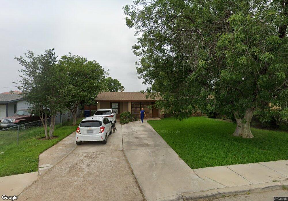 2114 E Montgomery St, Laredo, TX 78043 - photo 1