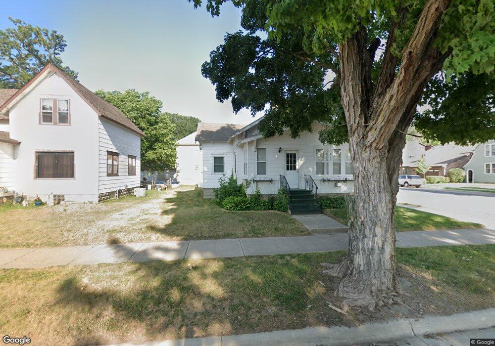 811 6th St NW, Austin, MN 55912 - photo 1