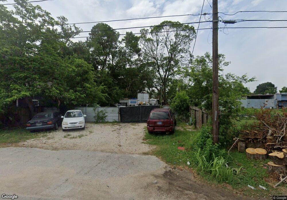 4116 E Crosstimbers St, Houston, TX 77016 - photo 1