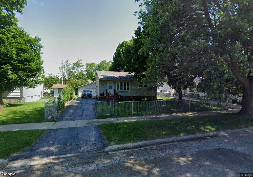 2320 W Cheyenne Rd, Waukegan, IL 60087 - photo 1