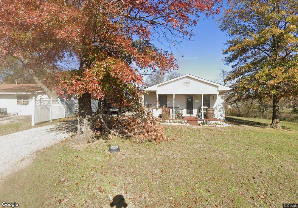 1502 W Moore St, Henryetta, OK 74437 - photo 1