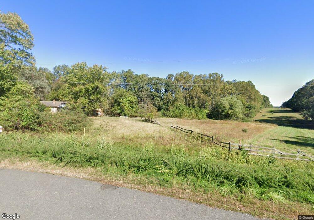 1035 Springvale Rd, Great Falls, VA 22066 - photo 1