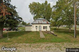 607 E 4th St, Hedrick, IA 52563
