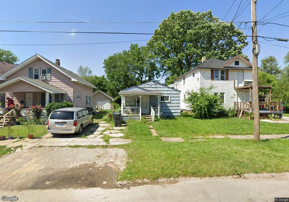 628 Neubert Ave, Flint, MI 48507 - photo 1