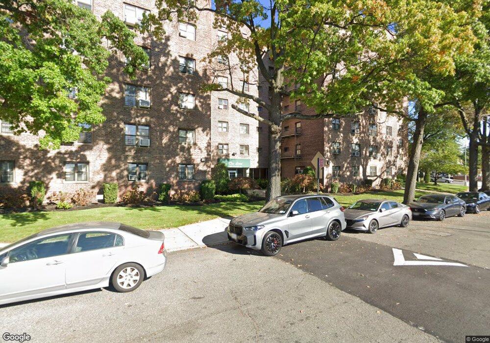 The Alpine unit B48, Hollis, NY 11423 - photo 1