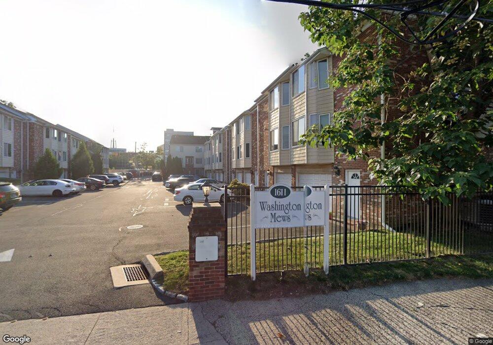 188 Franklin Aka 1611 Washington Blvd St unit 202, Stamford, CT 06901 - photo 1