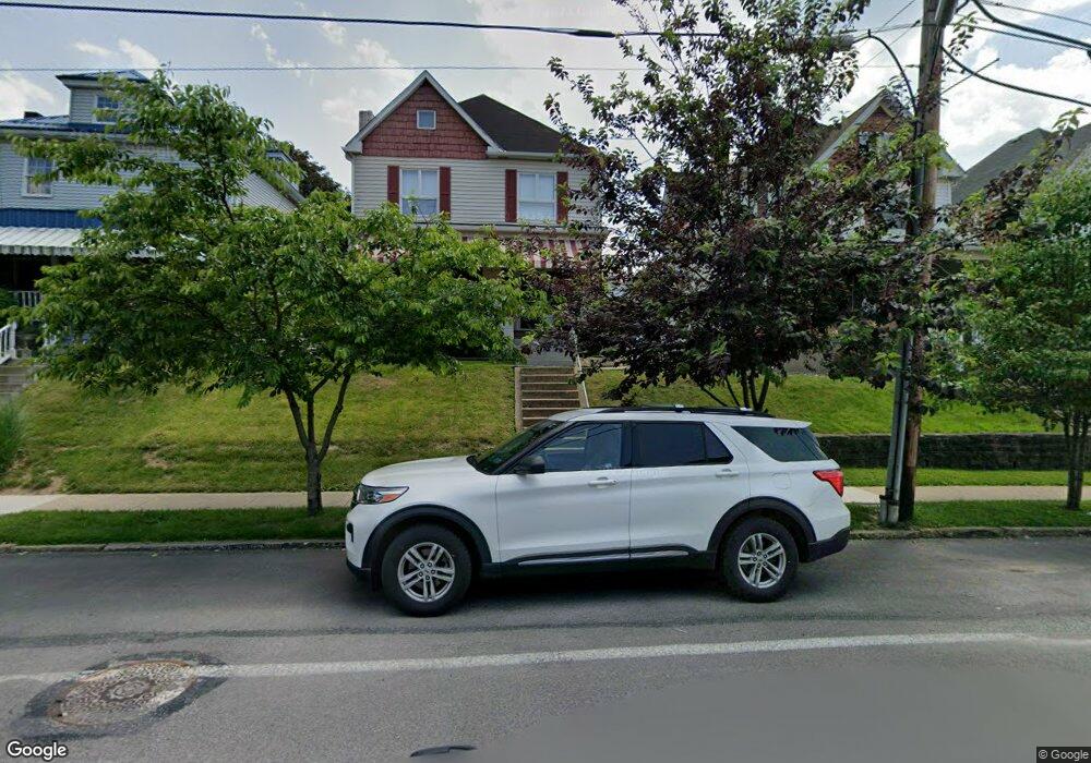 129 Custer Ave, Vandergrift, PA 15690 - photo 1