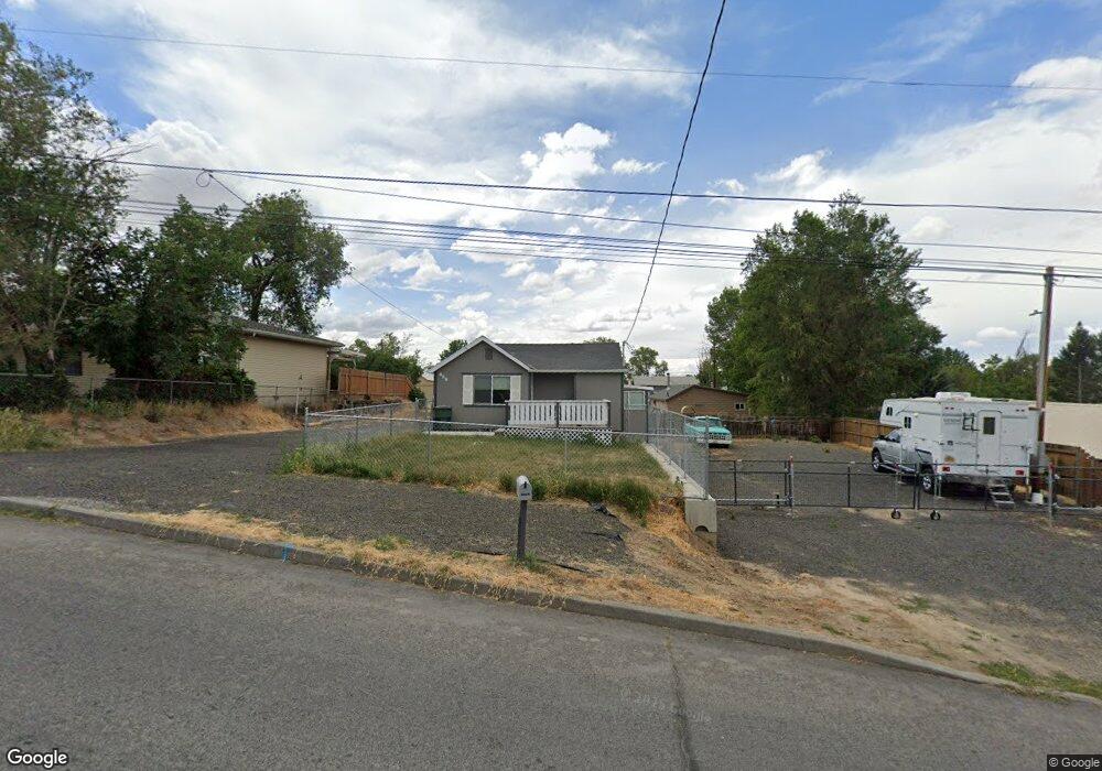 717 SW 13th St, Pendleton, OR 97801 - photo 1