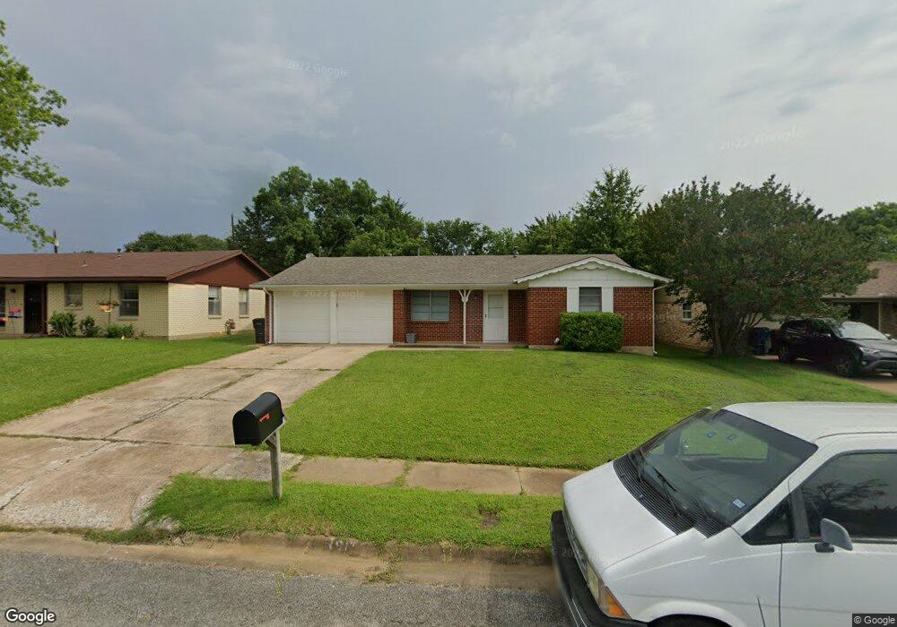 517 Joy Ln, Denison, TX 75021 - photo 1