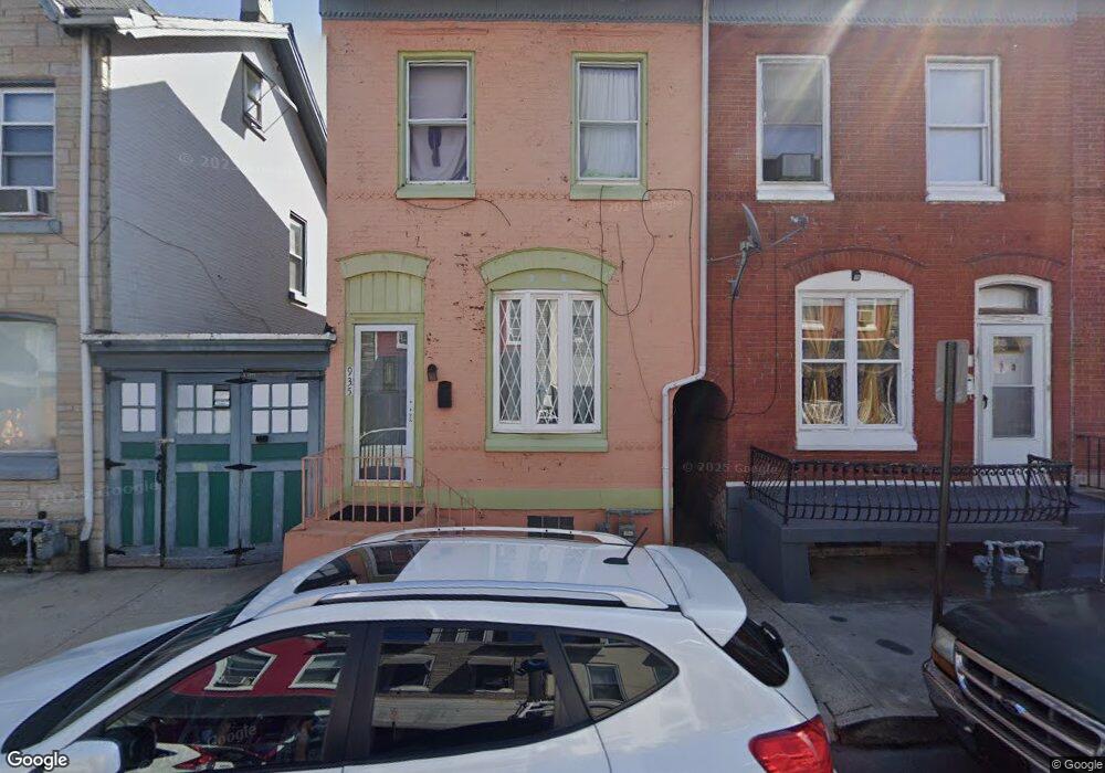 935 Moss St, Reading, PA 19604 - photo 1