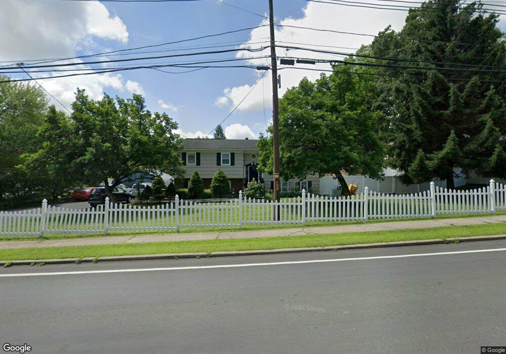 272 Townline Rd, Pearl River, NY 10965 - photo 1