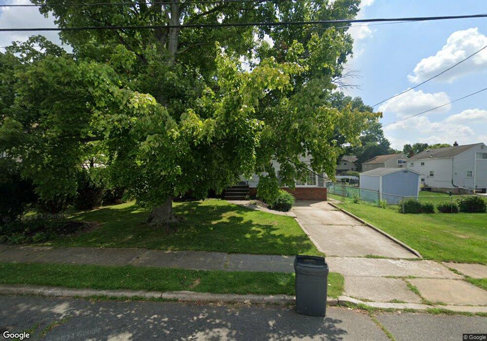 8 Avonridge Rd, Raritan, NJ 08869 - photo 1