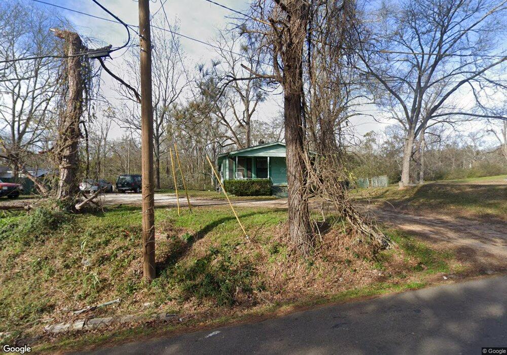215 N Massengill St, Hazlehurst, MS 39083 - photo 1