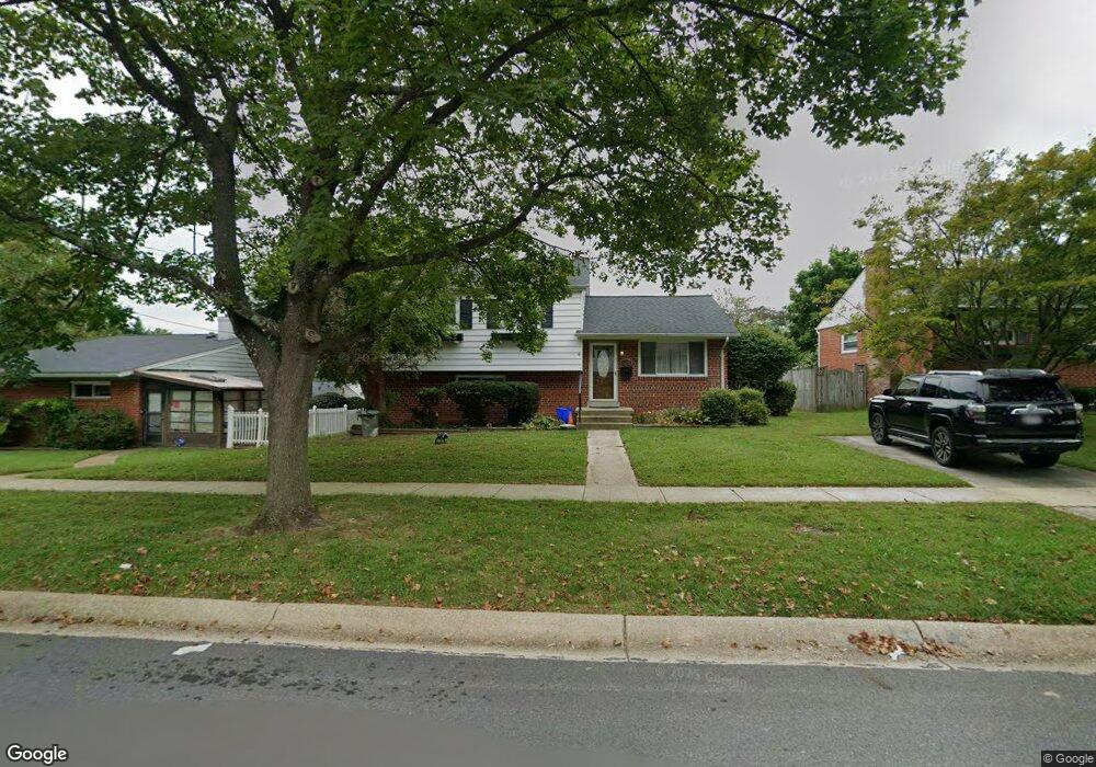 4702 Falcon St, Rockville, MD 20853 - photo 1