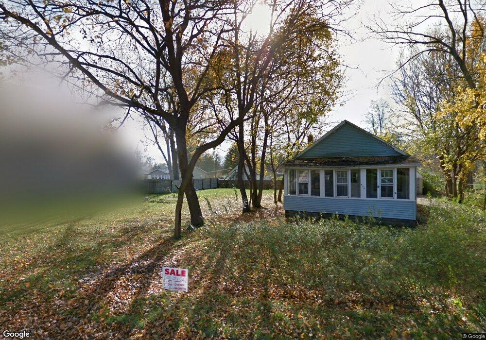 930 Pine St, Niles, MI 49120 - photo 1