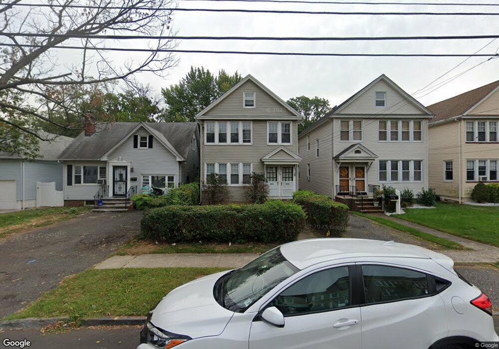 318 E Elm St, Linden, NJ 07036 - photo 1