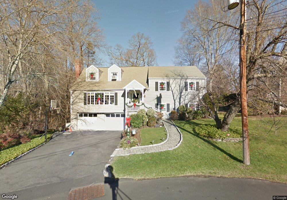 9 Seton Ln, Greenwich, CT 06831 - photo 1