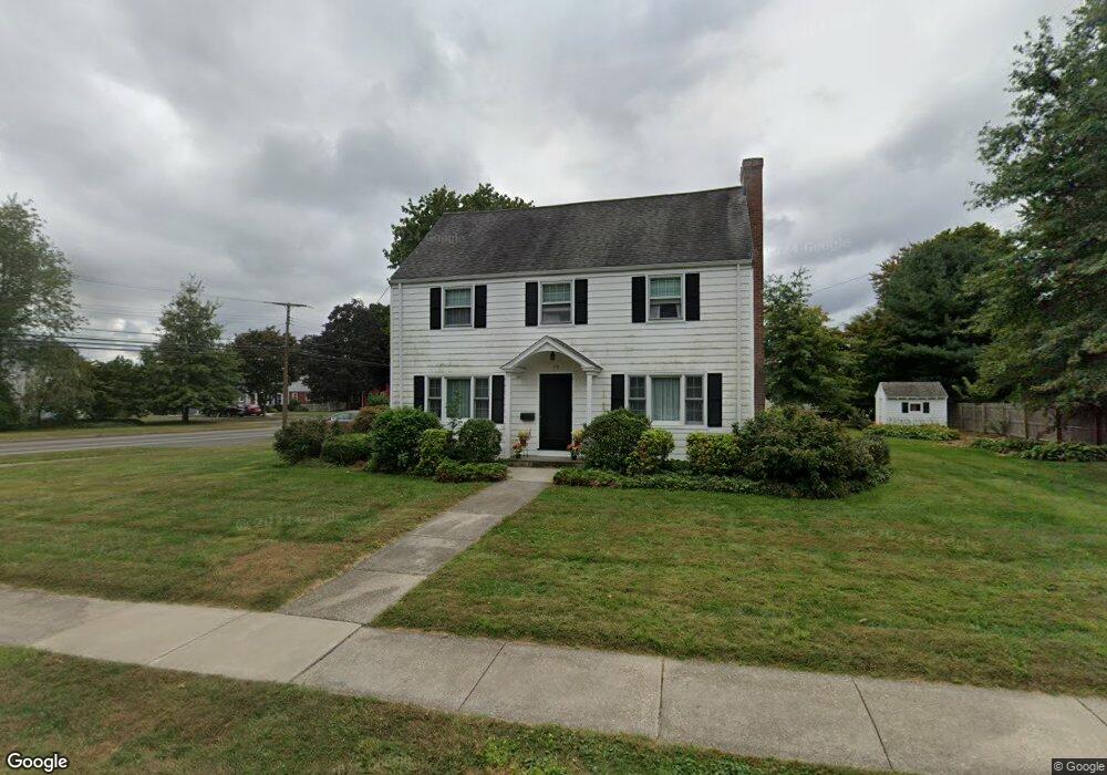 79 Ledgewood Rd, West Hartford, CT 06107 - photo 1