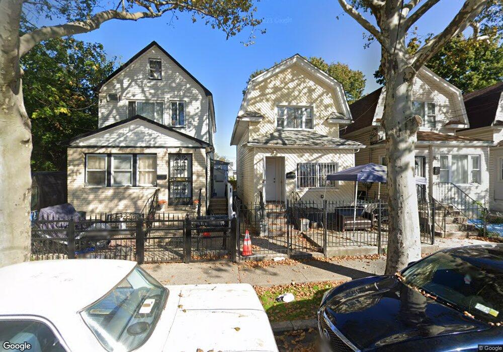 109-51 Union Hall St, Addisleigh Park, NY 11433 - photo 1