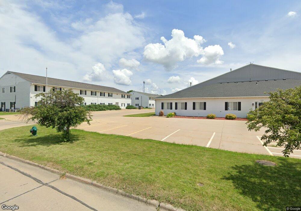 3349 Southgate Ct SW unit 2B, Cedar Rapids, IA 52404 - photo 1