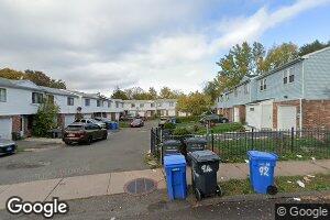 104 Fairmount St, Hartford, CT 06120