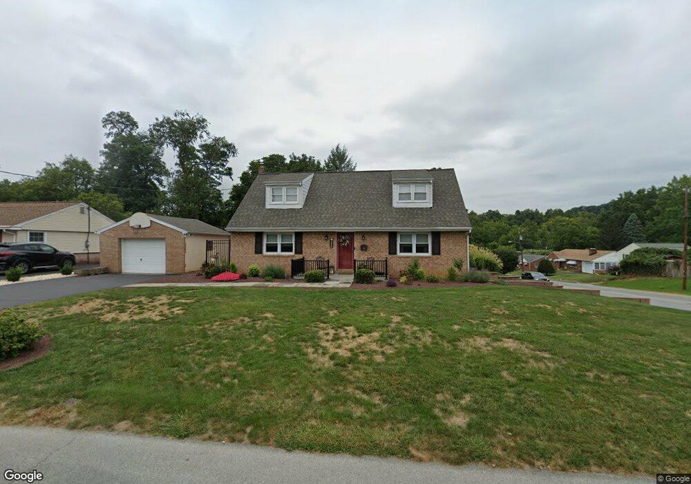 459 Maple St, Columbia, PA 17512 - photo 1