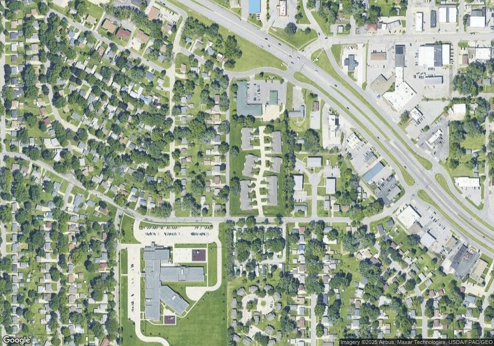 1126 Bobbi Ln, Waterloo, IA 50701 - photo 1