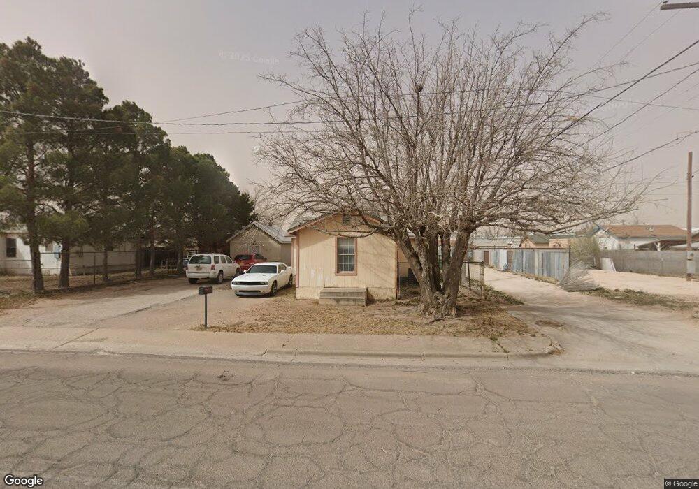 705 N Cochran St, Hobbs, NM 88240 - photo 1