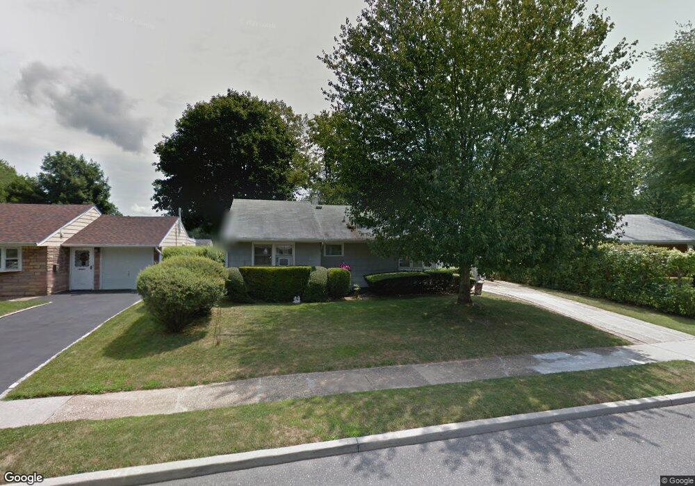 17 Robert Rd, Glen Cove, NY 11542 - photo 1