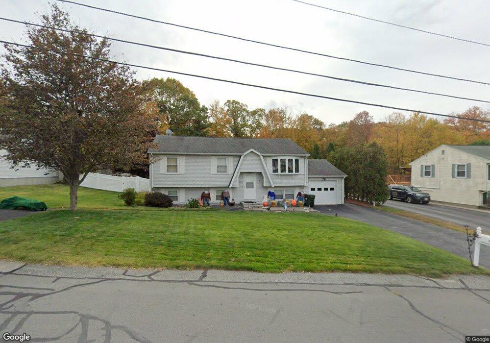 24 F Third unit 24 F, Webster, MA 01570 - photo 1