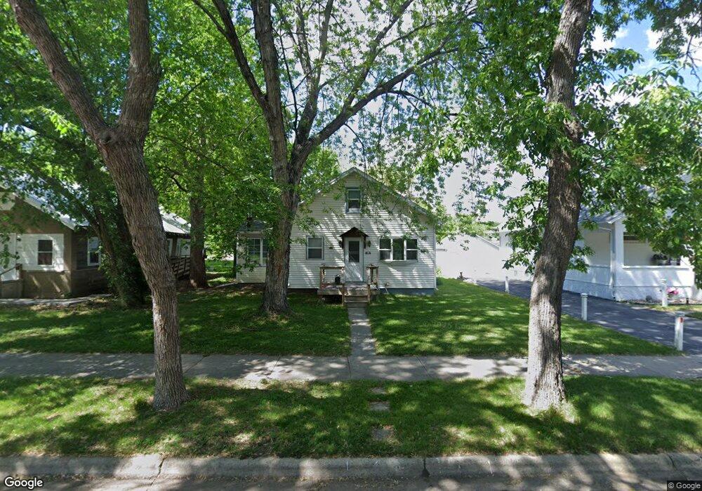 414 W 10th Ave, Mitchell, SD 57301 - photo 1