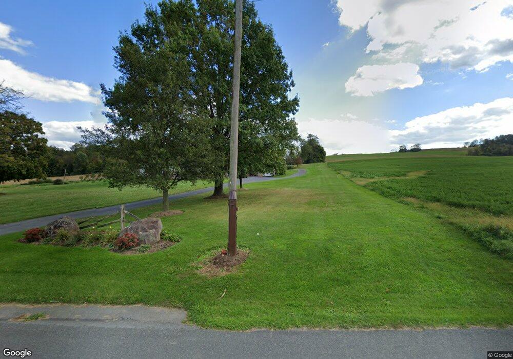 652 Kretzing Rd, New Bloomfield, PA 17068 - photo 1