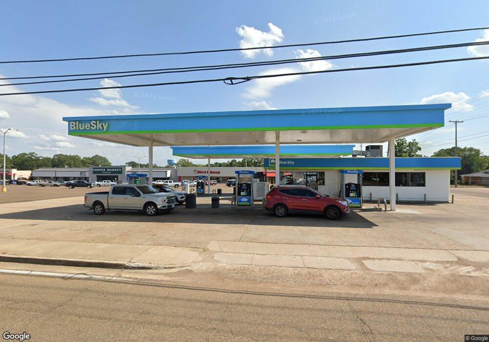 1629 Delaware Ave, McComb, MS 39648 - photo 1