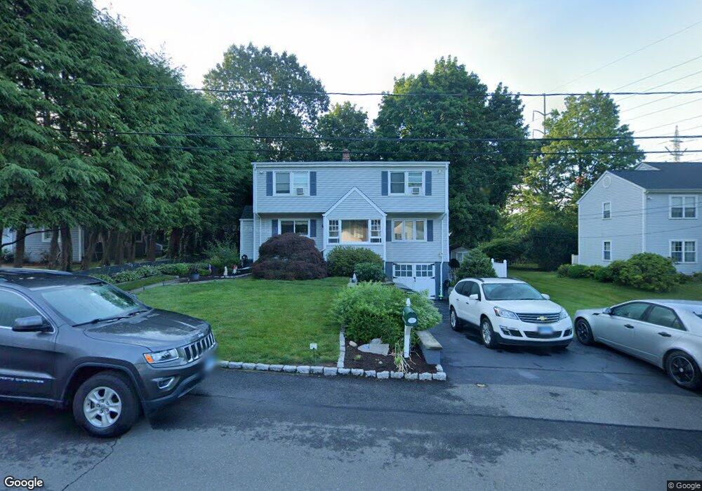 2 Kelsey St, Darien, CT 06820 - photo 1