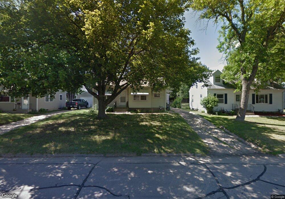 2006 Chandler St SW, Cedar Rapids, IA 52404 - photo 1