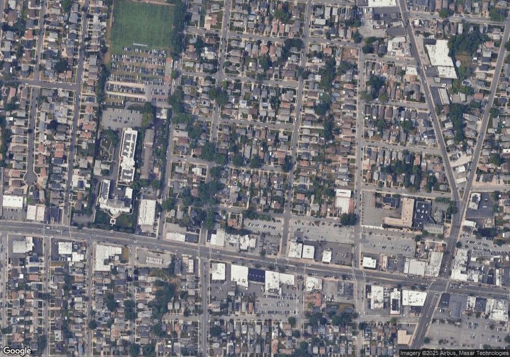 1077 Foster St, Franklin Square, NY 11010 - photo 1