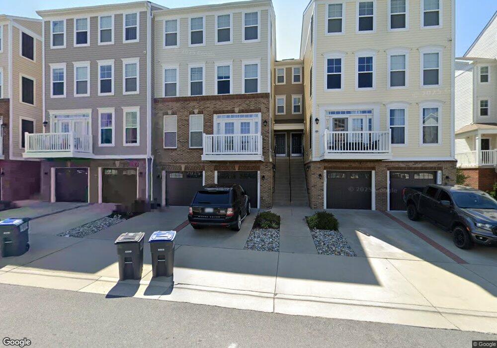 42269 Canary Grass Square, Aldie, VA 20105 - photo 1