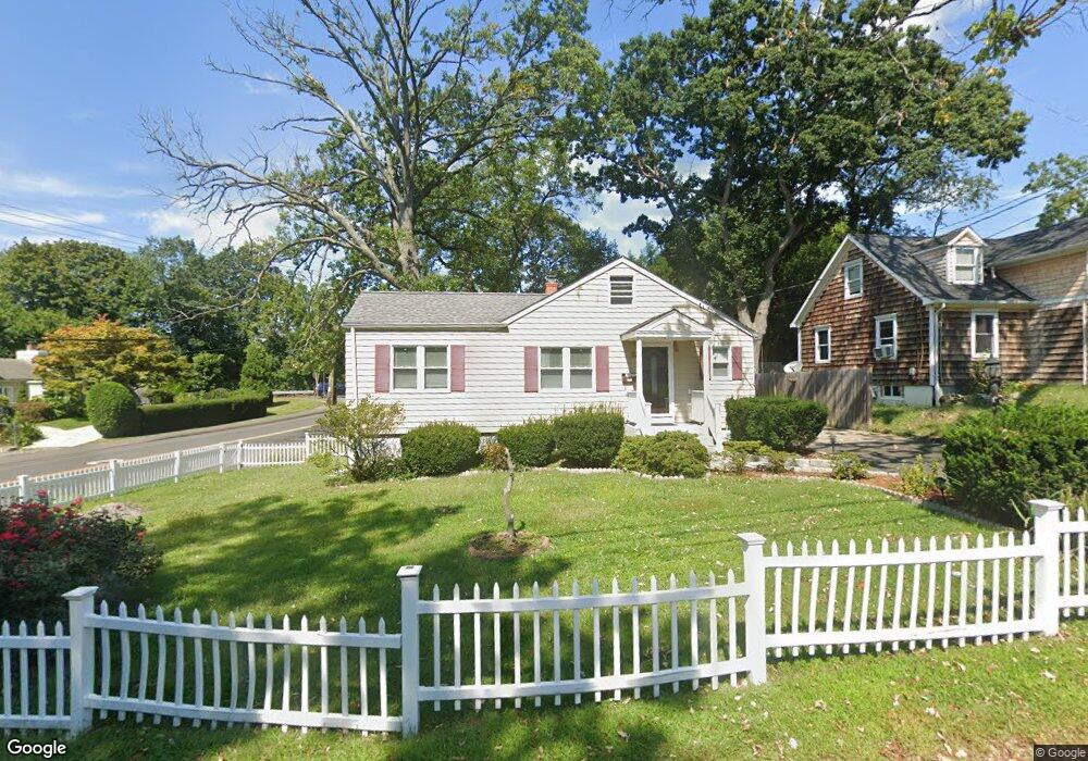 1 Senga Rd, Norwalk, CT 06854 - photo 1